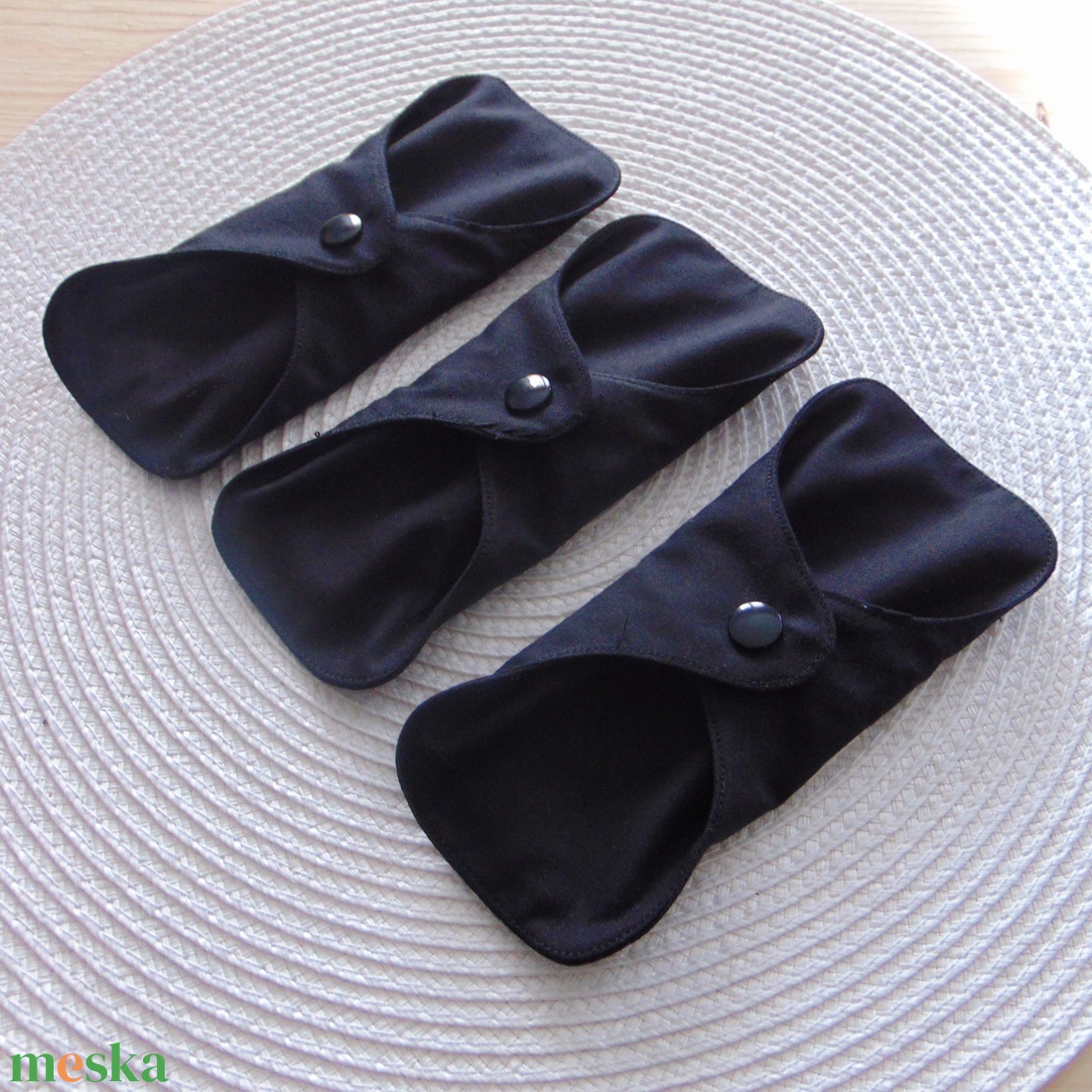 Dana MINI betét csomag (3 db/ cs) 16 cm / fekete / mosható betét, mosható intimbetét - szépségápolás - intim higiénia - tisztasági betét - Meska.hu