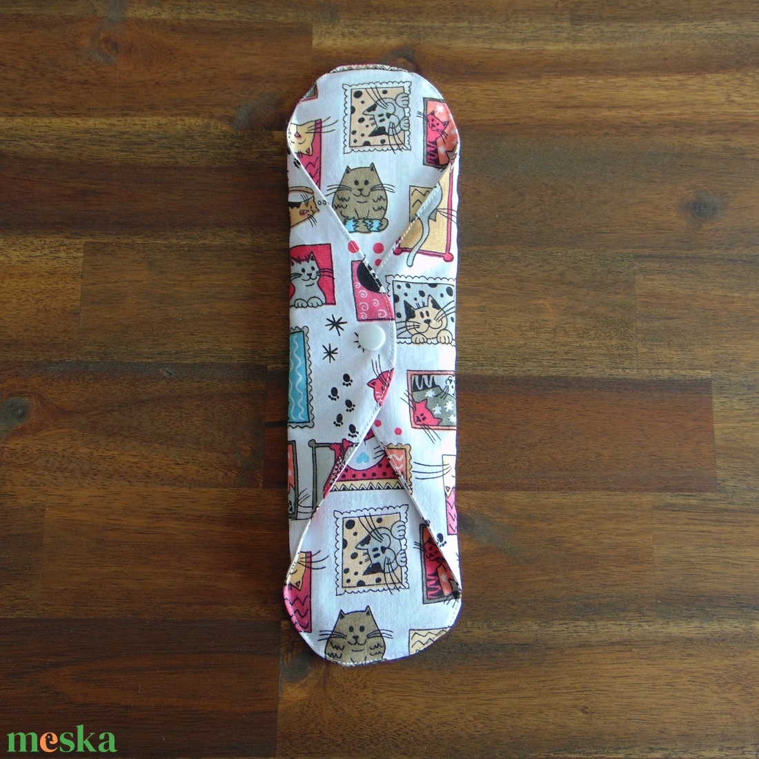 Lara mosható női betét 29 cm / cicák keretben - rózsaszín / intimbetét, mosható textil betét, környezetbarát termék - szépségápolás - intim higiénia - intimbetét - Meska.hu