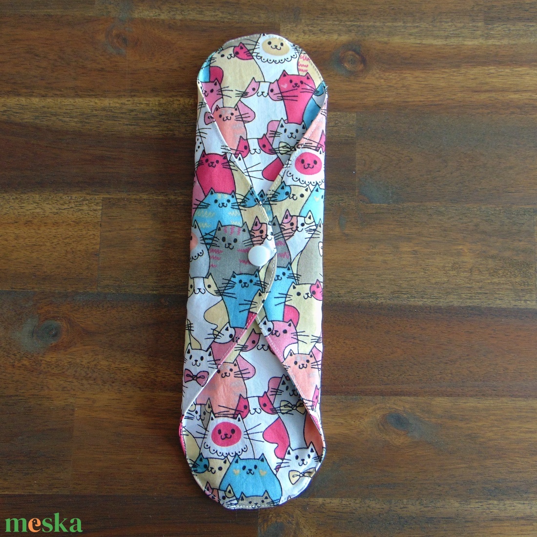 Lara mosható női betét 29 cm / cica fejek - rózsaszín / intimbetét, mosható textil betét, környezetbarát termék - szépségápolás - intim higiénia - intimbetét - Meska.hu