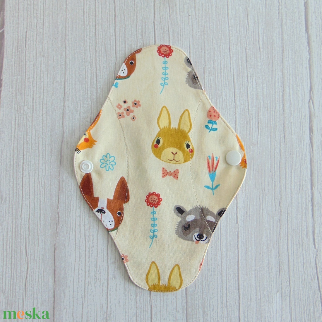 Lara mosható tisztasági betét 19,5 cm / állat fejecskék / vékony, kényelmes intimbetét,  környezetbarát termék - szépségápolás - intim higiénia - tisztasági betét - Meska.hu