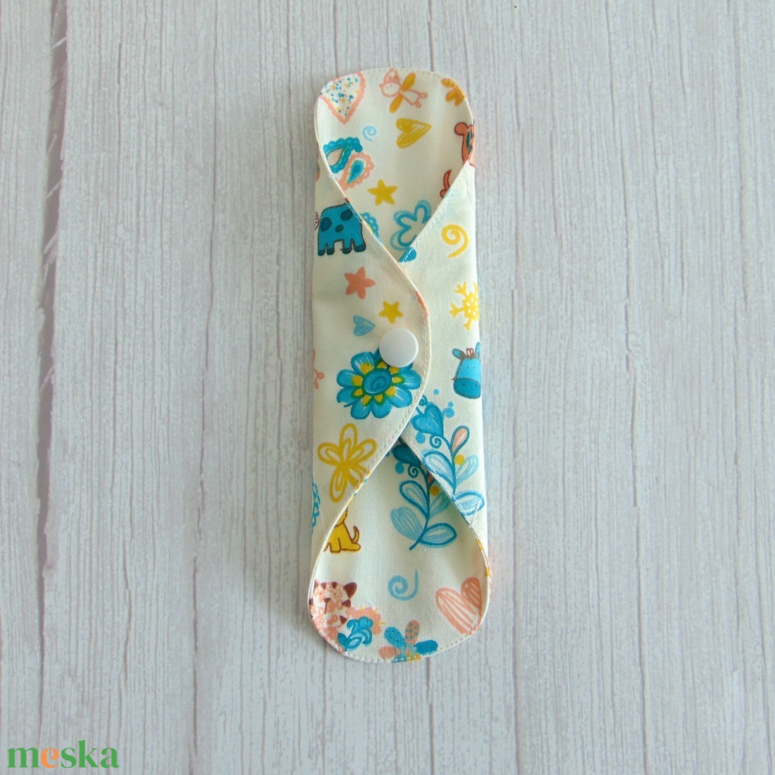 Lara mosható tisztasági betét 19,5 cm / állatkák és virágok / vékony, kényelmes intimbetét,  környezetbarát termék - szépségápolás - intim higiénia - tisztasági betét - Meska.hu