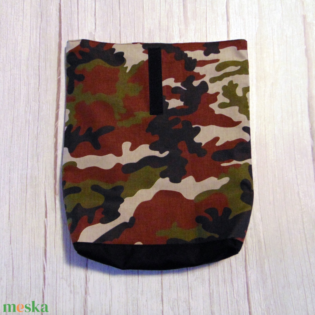 Roll-top uzsonnás tasak: fekete / zöld terep mintás - táska & tok - uzsonna- & ebéd tartó - szendvics csomagoló - Meska.hu