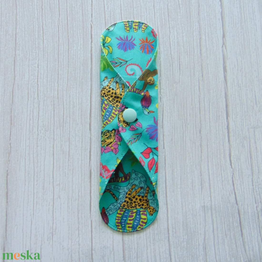 Lara tisztasági betét 19,5 cm / menta - dzsungel mintás / mosható textil betét - szépségápolás - intim higiénia - tisztasági betét - Meska.hu