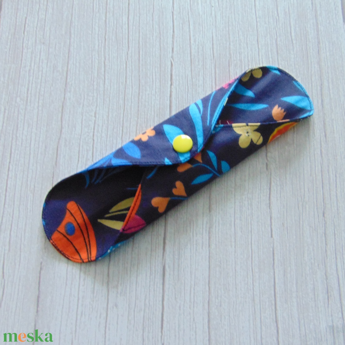 Lara tisztasági betét 19,5 cm / lepkék és virágok / mosható textil betét - szépségápolás - intim higiénia - tisztasági betét - Meska.hu