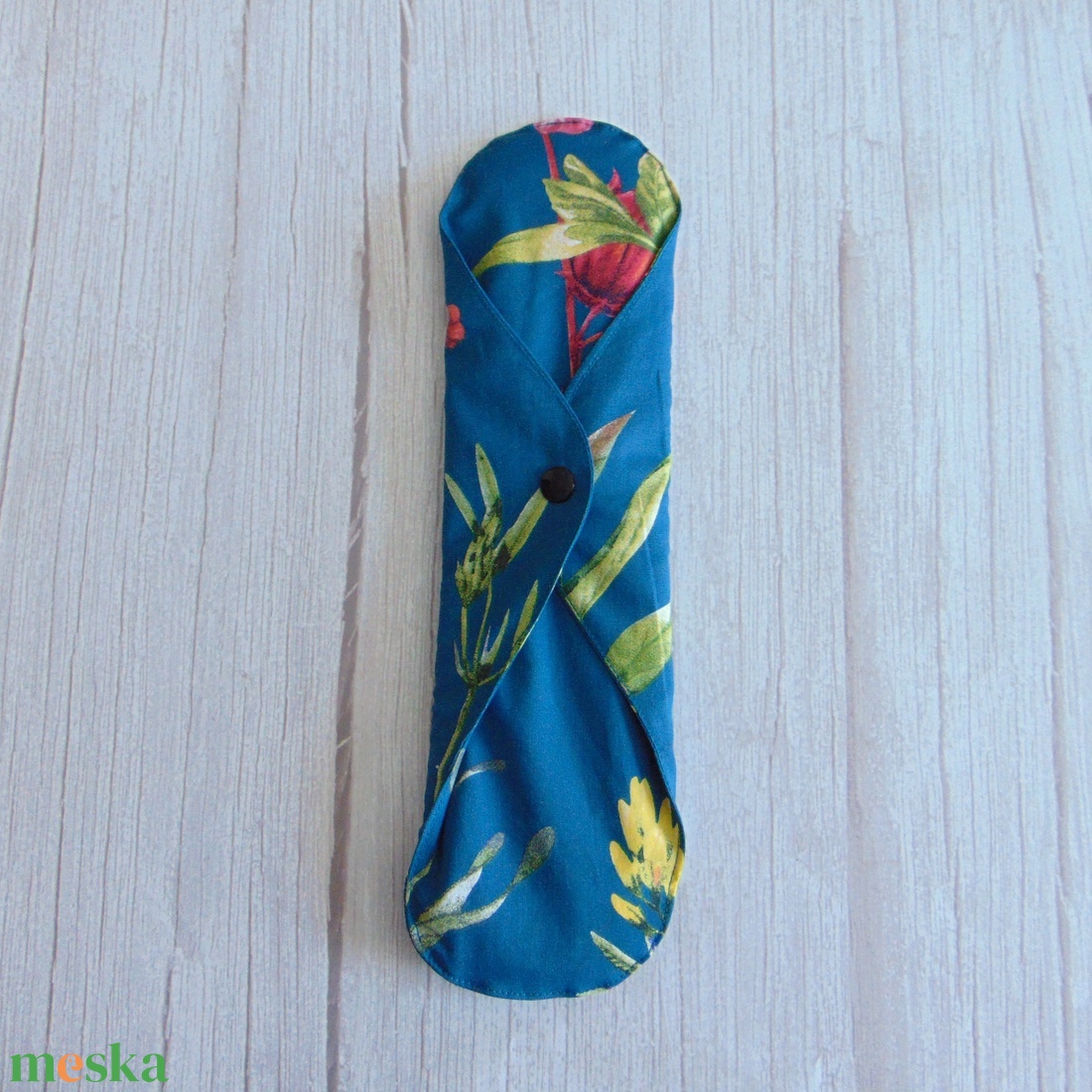 Lara Maxi mosható betét  31 cm / réti virágok - olajzöld - szépségápolás - intim higiénia - intimbetét - Meska.hu