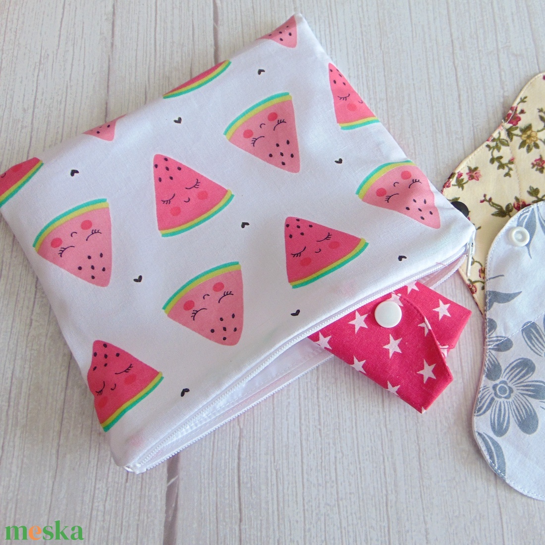Betét tartó tasak 20 x 17 cm / dinnye mintás - szépségápolás - intim higiénia - egészségügyi tartó - Meska.hu