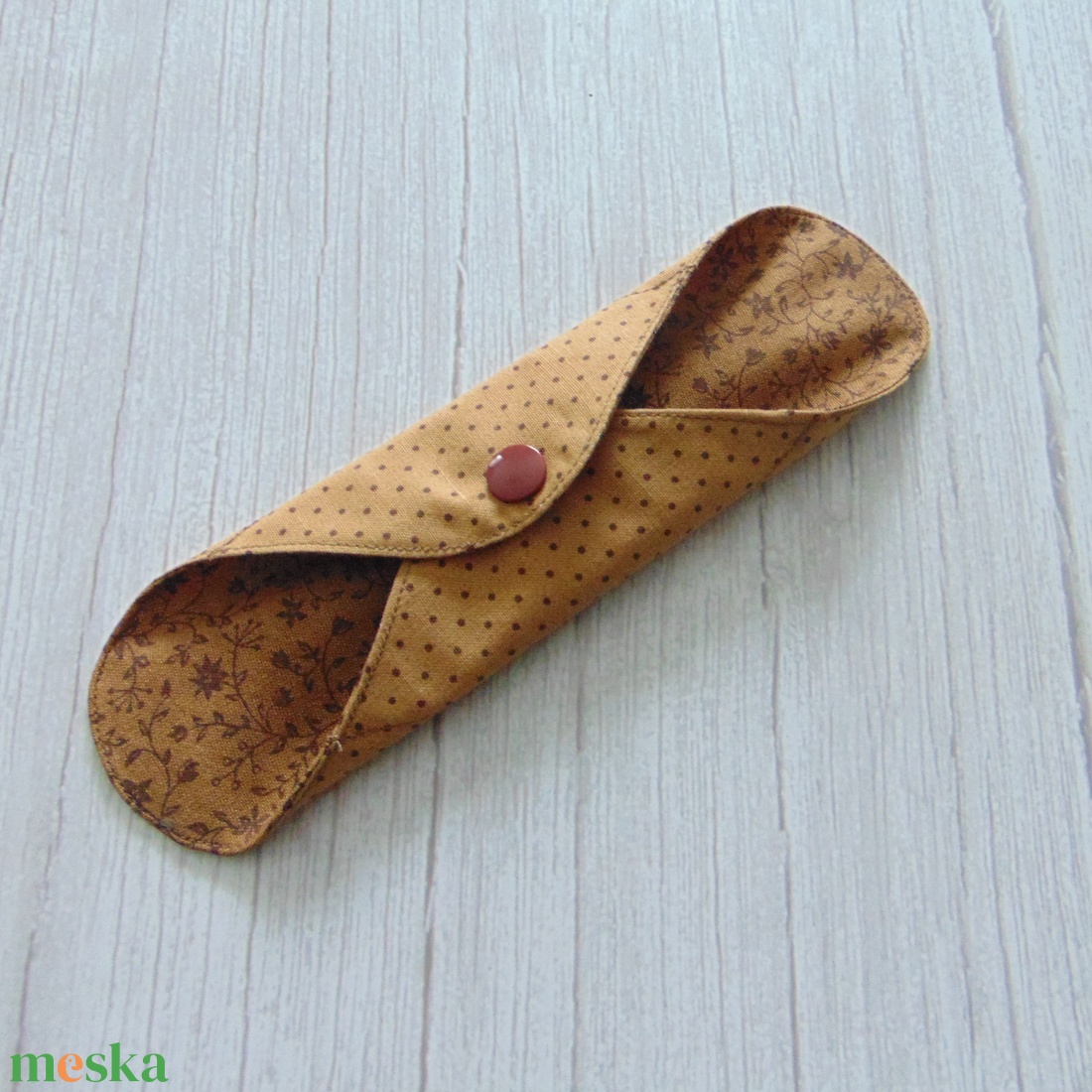 Lara tisztasági betét 19,5 cm / barna indák / mosható textil betét, mosható tisztasági betét, mosibetét - szépségápolás - intim higiénia - tisztasági betét - Meska.hu