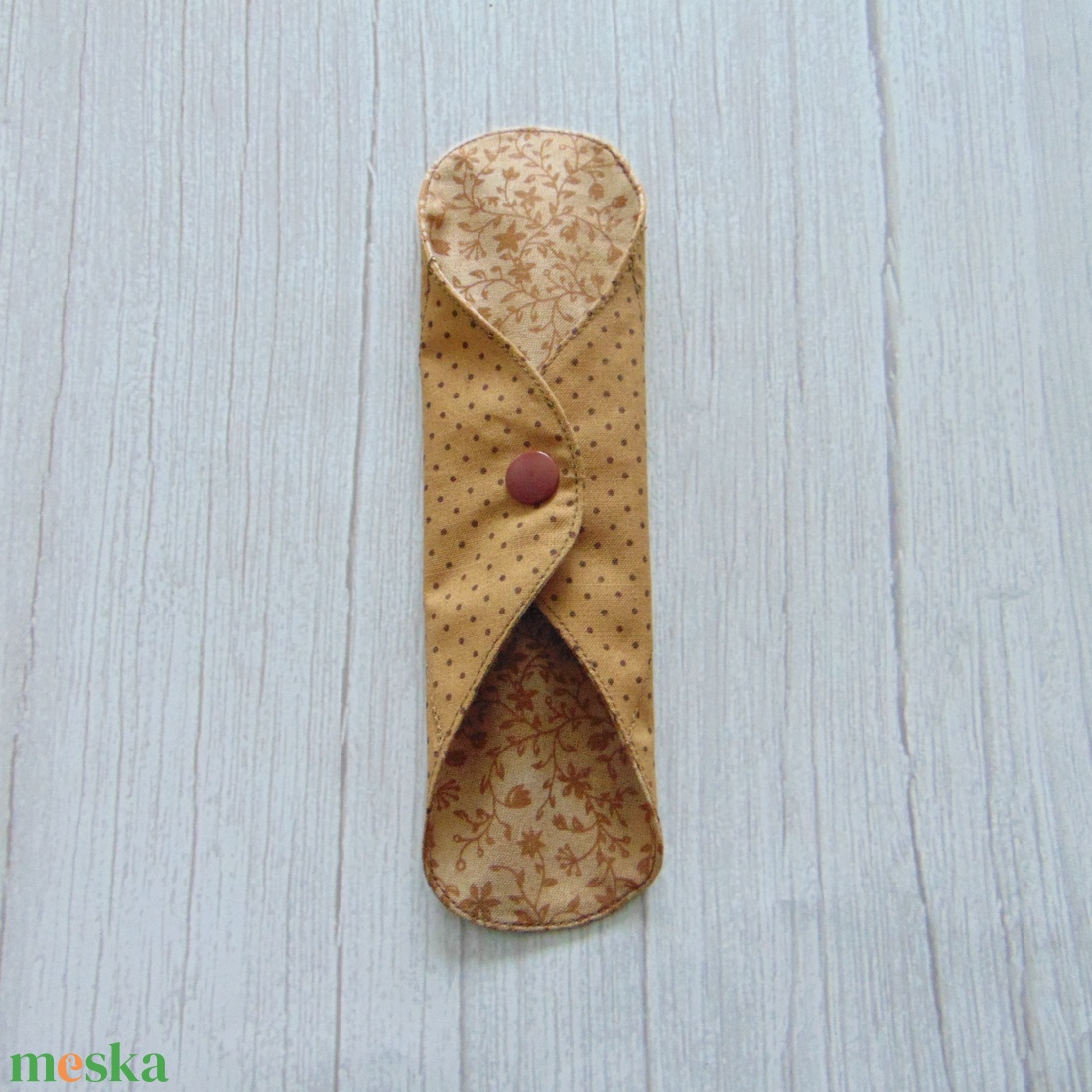 Lara tisztasági betét 19,5 cm / világos barna indák / mosható textil betét, mosható tisztasági betét, mosibetét - szépségápolás - intim higiénia - tisztasági betét - Meska.hu