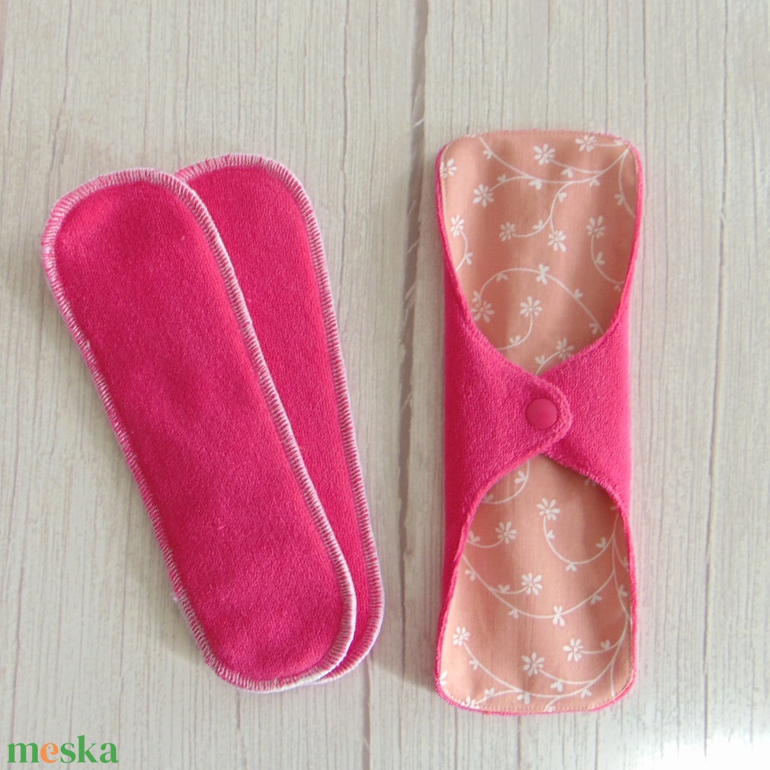 Dana PLUS mosható betét 23,5 cm / frottír / rózsaszín - fehér indák - szépségápolás - intim higiénia - intimbetét - Meska.hu