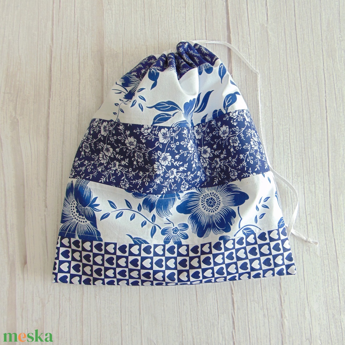 Kenyeres zsák - kis méretű / kék virágok - patchwork  - táska & tok - bevásárlás & shopper táska - kenyeres zsák - Meska.hu