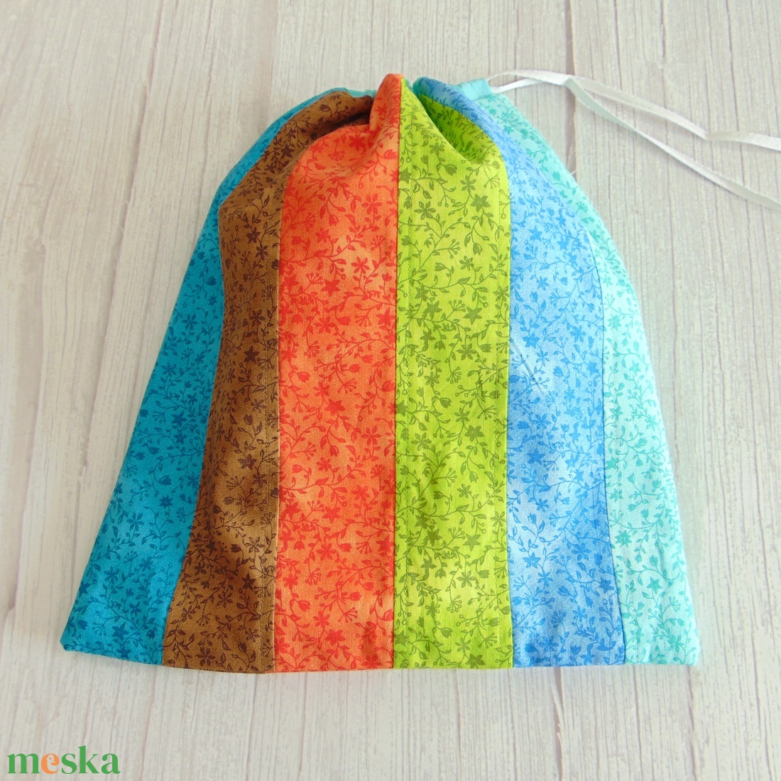 Kenyeres zsák - kis méretű / indák és virágok - patchwork  - táska & tok - bevásárlás & shopper táska - kenyeres zsák - Meska.hu