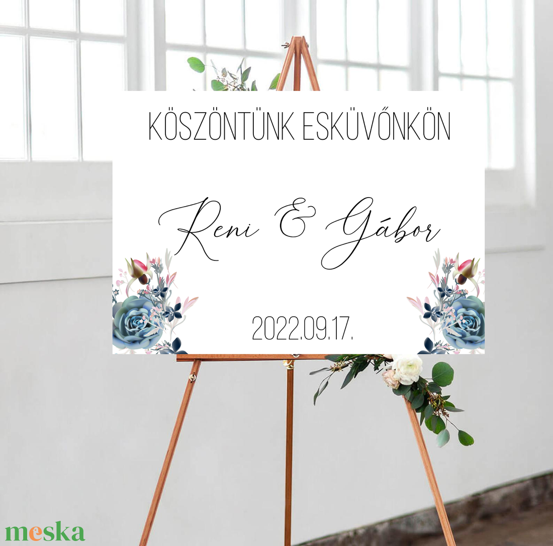Kék virágos köszöntő tábla, vintage esküvői kellék - esküvő - dekoráció - tábla & jelzés - Meska.hu