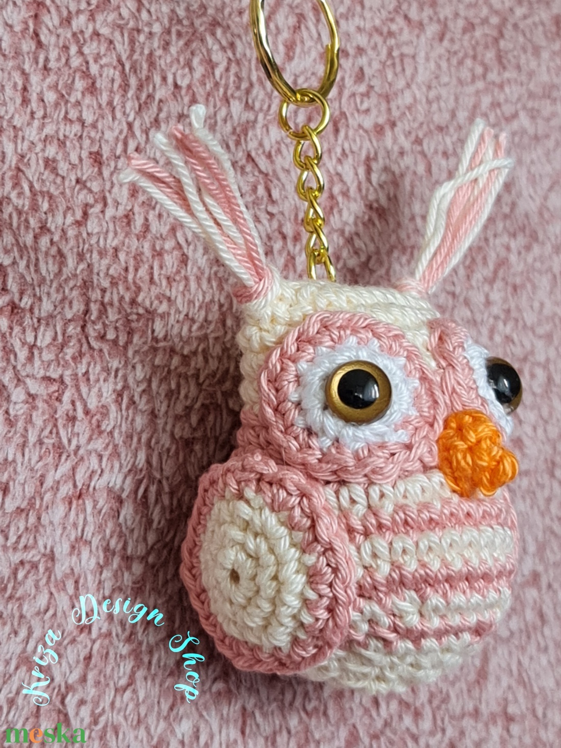 Kézműves horgolt kabalafigurás kulcstartó - Mini bagoly (Cream-vintage rose) - játék & sport - plüssállat & játékfigura - bagoly - Meska.hu