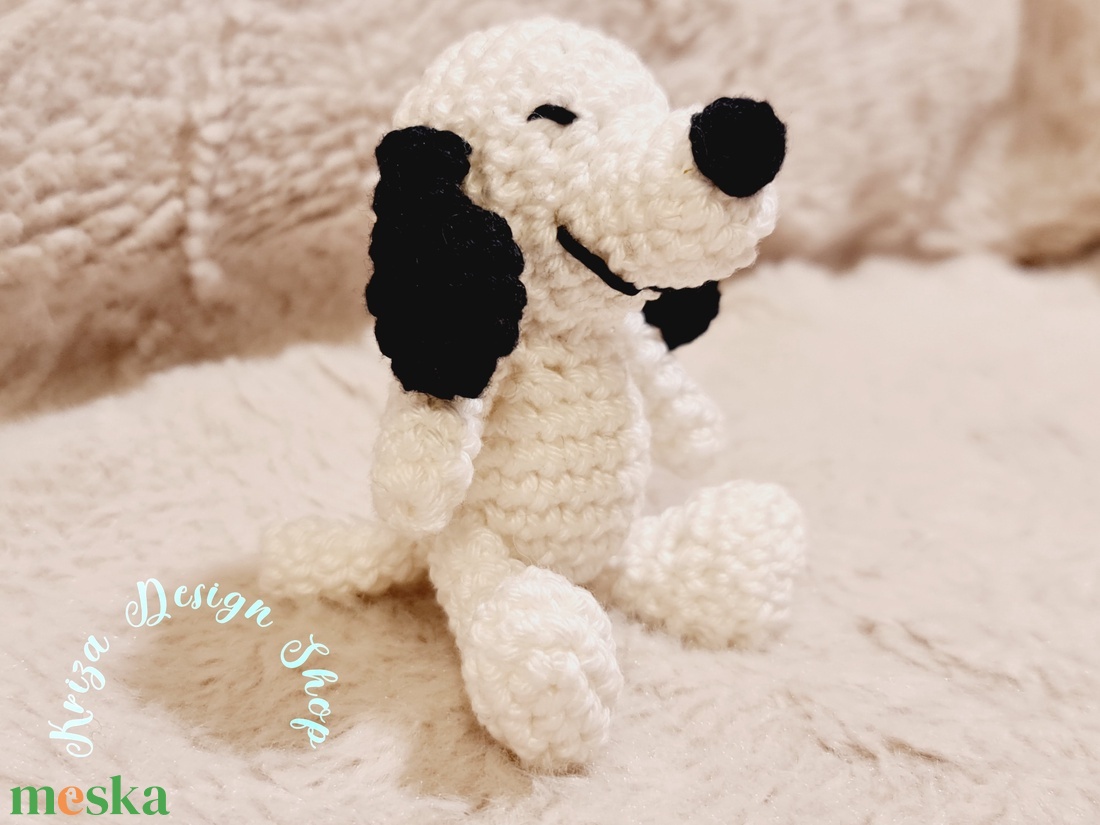 Kézműves horgolt kabalafigurás kulcstartó - Mini snoopy - játék & sport - plüssállat & játékfigura - kutya - Meska.hu