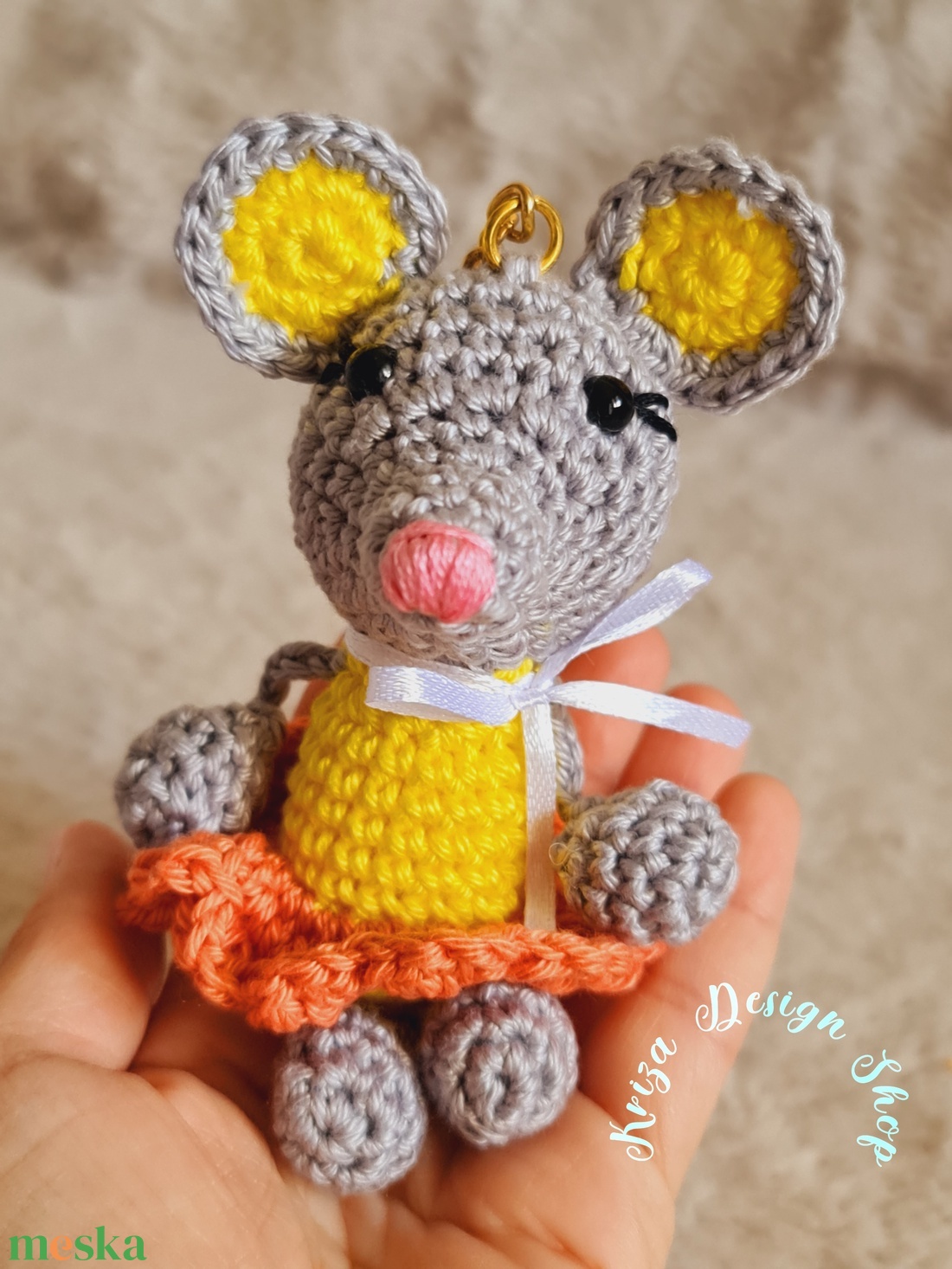 Kézműves horgolt kabalafigurás kulcstartó - Mini egér (Tina) - játék & sport - plüssállat & játékfigura - egér - Meska.hu Kézműves horgolt kabalafigurás kulcstartó - Mini egér (Tina) - játék & sport - plüssállat & játékfigura - egér - Meska.hu