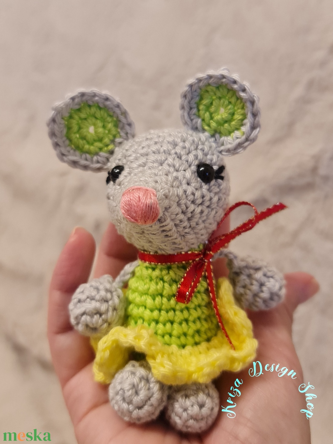 Kézműves horgolt kabalafigurás kulcstartó - Mini egér (Sofie) - játék & sport - plüssállat & játékfigura - egér - Meska.hu