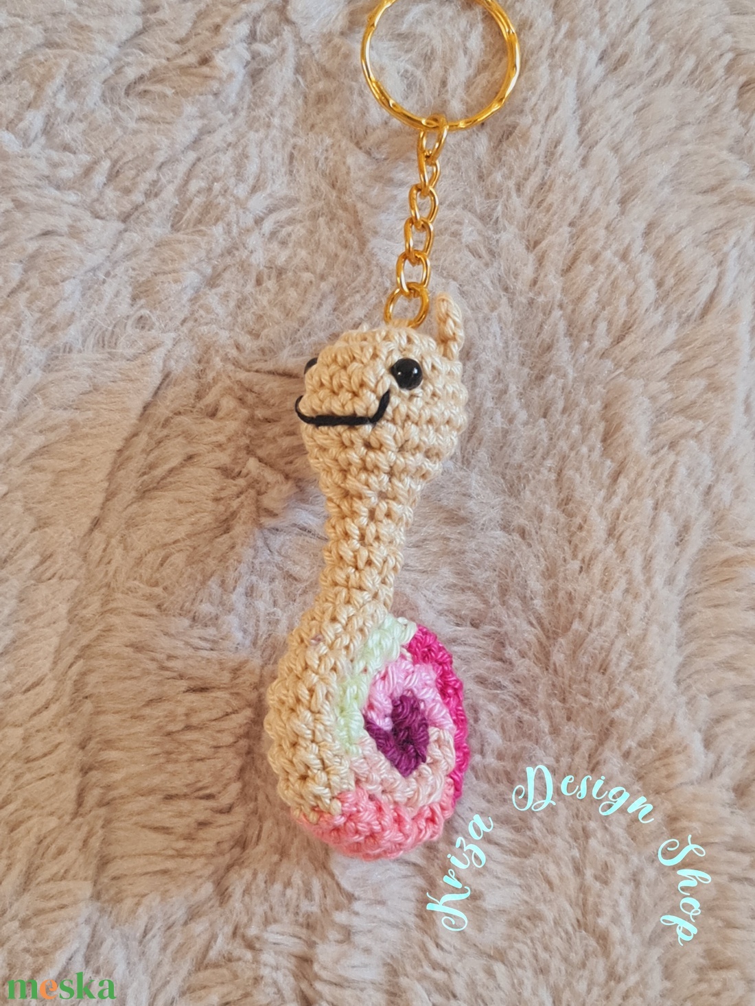 Kézműves horgolt kabalafigurás kulcstartó - Mini csiga (Vali) - játék & sport - plüssállat & játékfigura - csiga - Meska.hu