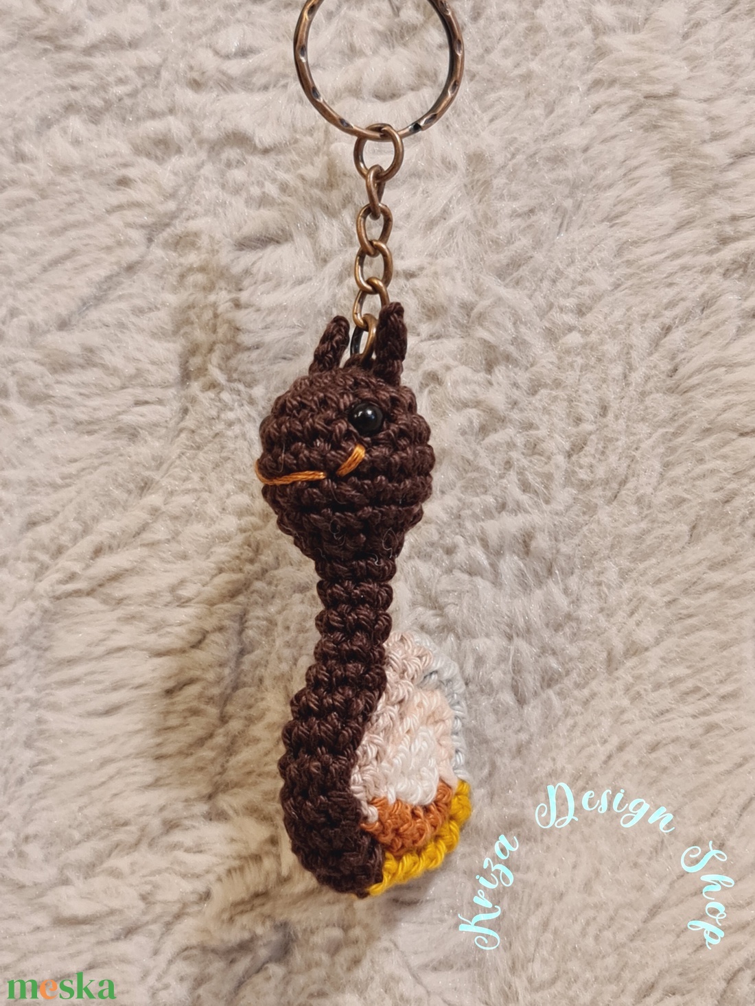 Kézműves horgolt kabalafigurás kulcstartó - Mini csiga (Odin 2.) - játék & sport - plüssállat & játékfigura - csiga - Meska.hu