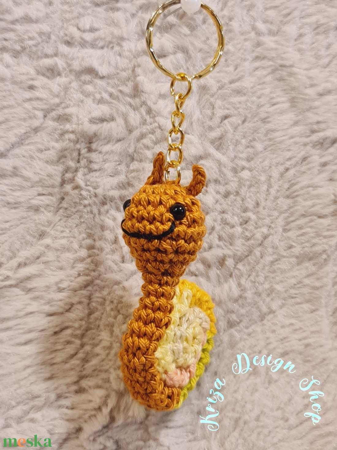 Kézműves horgolt kabalafigurás kulcstartó - Mini csiga (Ella) - játék & sport - plüssállat & játékfigura - csiga - Meska.hu