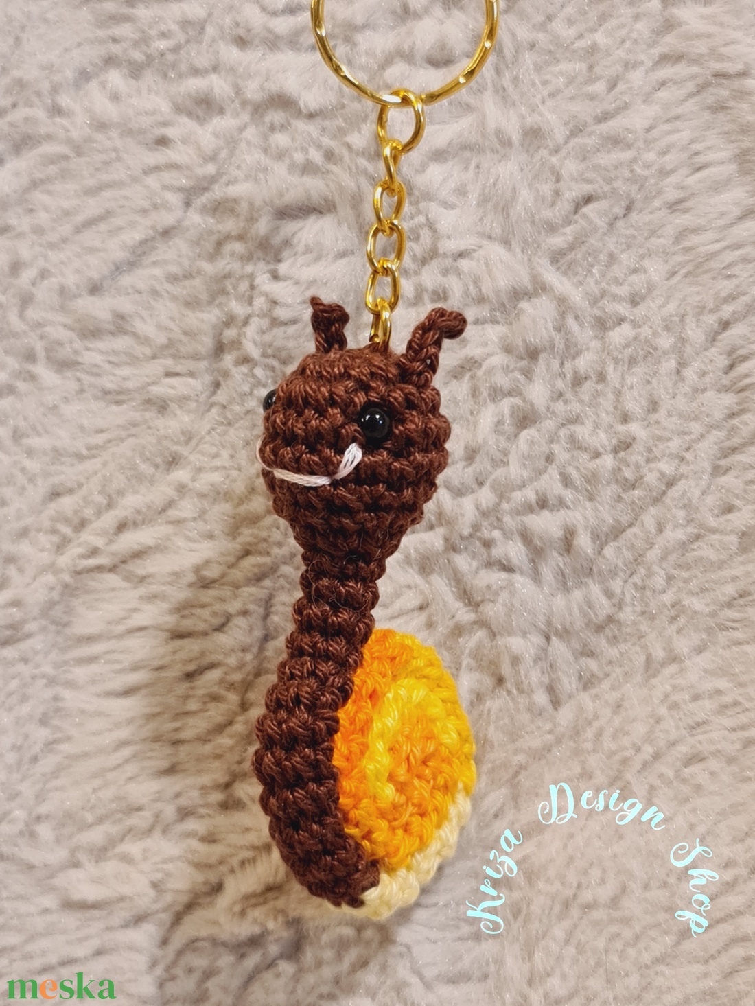 Kézműves horgolt kabalafigurás kulcstartó - Mini csiga (Cacao) - játék & sport - plüssállat & játékfigura - csiga - Meska.hu