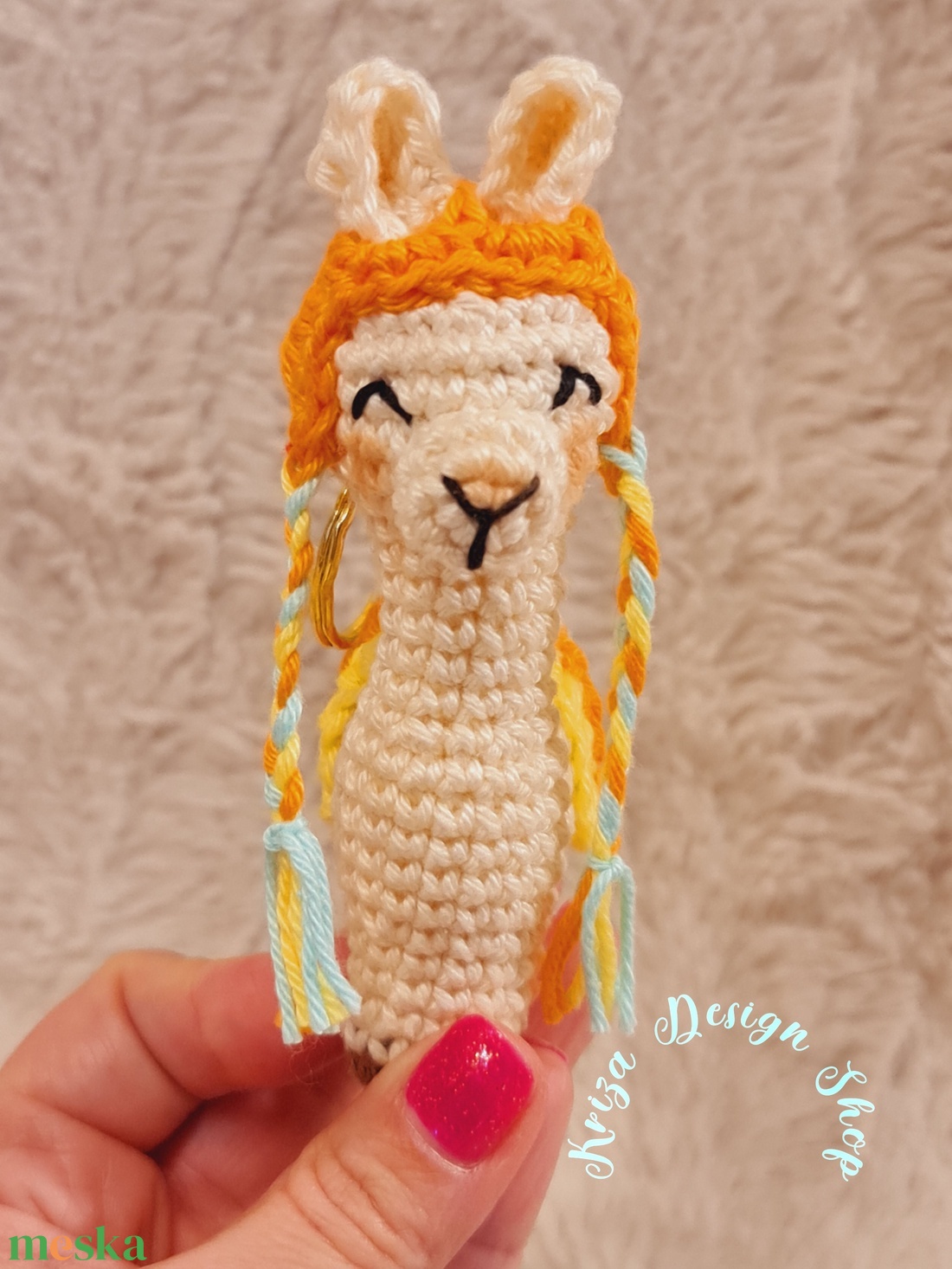 Kézműves horgolt kabalafigurás kulcstartó - Mini láma (Louisa) - játék & sport - plüssállat & játékfigura - láma - Meska.hu