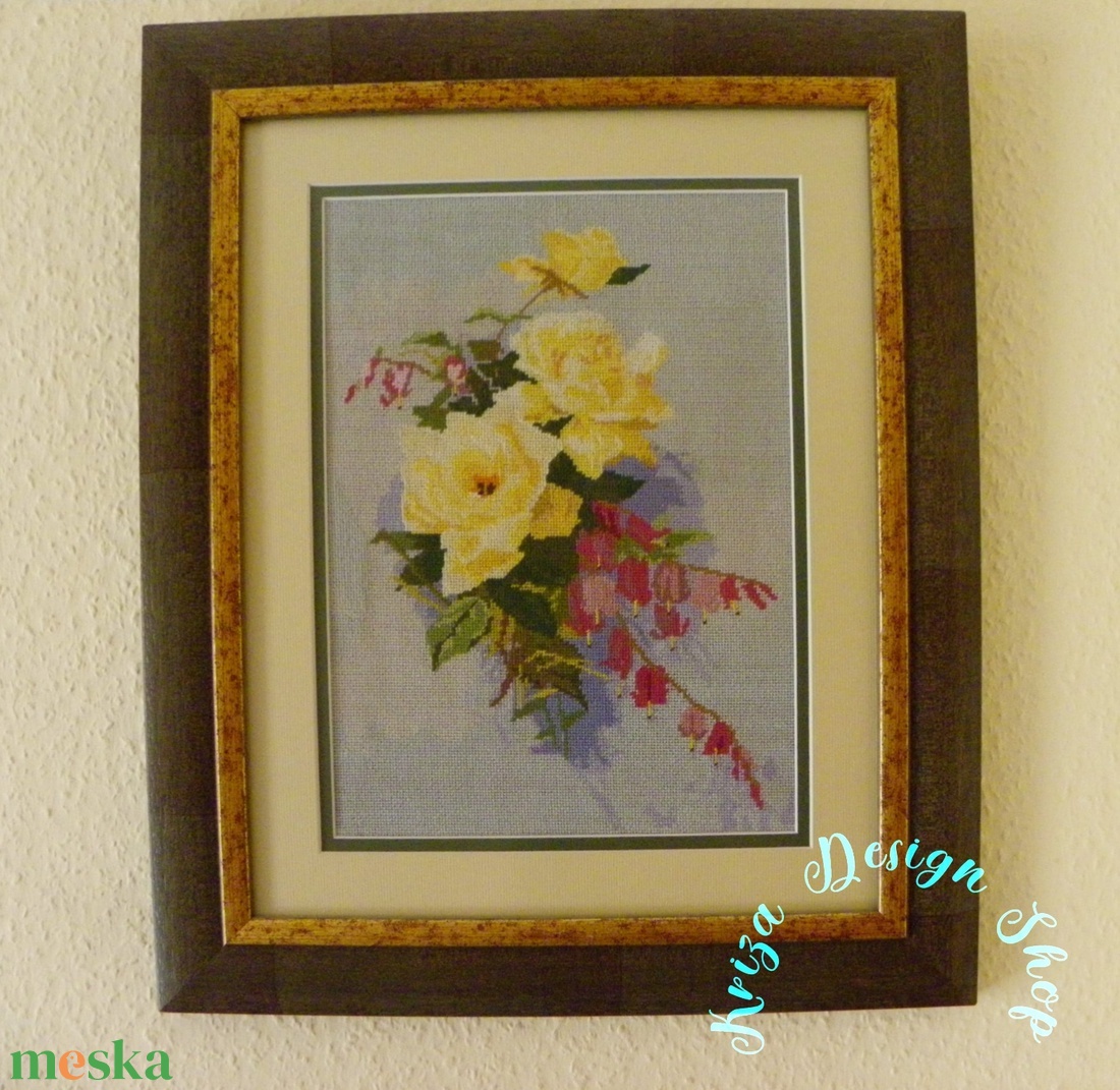 Kézzel hímzett tűgobelin kép - Sárga rózsacsokor virágcsendélet - művészet - textilkép - gobelin - Meska.hu