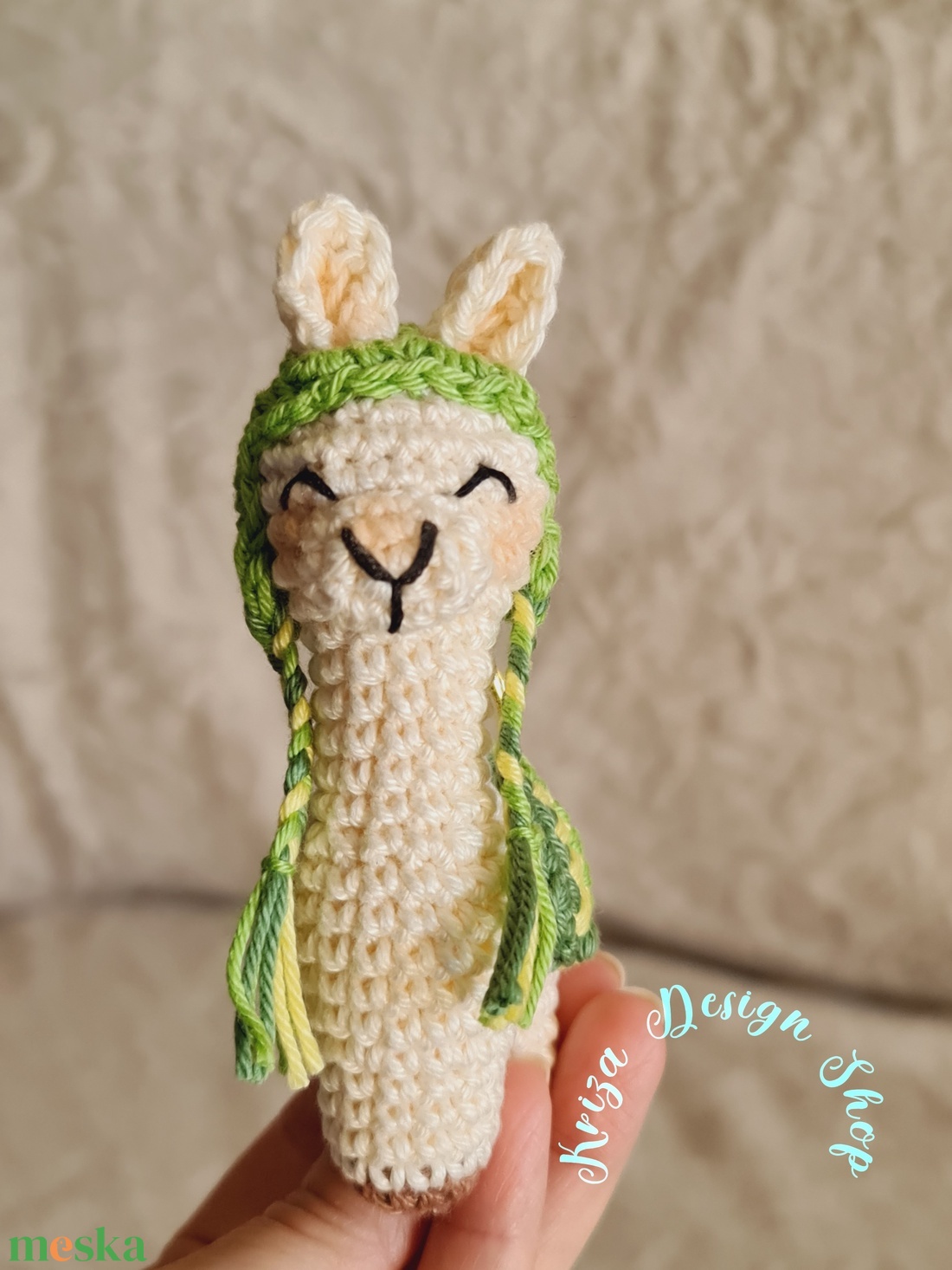 Kézműves horgolt kabalafigurás kulcstartó - Mini láma (Greg) - játék & sport - plüssállat & játékfigura - láma - Meska.hu