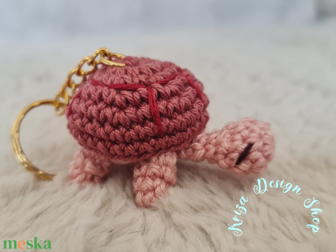 Kézműves horgolt kabalafigurás kulcstartó - Mini teknős (Sherry) - táska & tok - kulcstartó & táskadísz - kulcstartó - Meska.hu