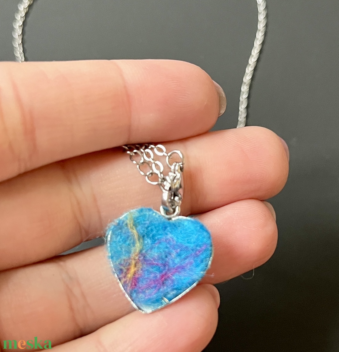 Gyapjú szív medál - ékszer - nyaklánc - medálos nyaklánc - Meska.hu