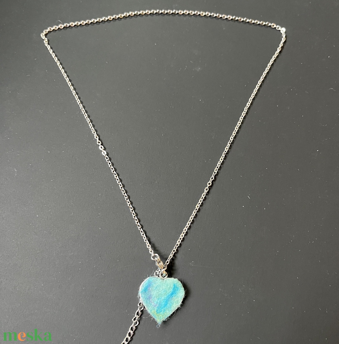 Gyapjú szív medál - ékszer - nyaklánc - medálos nyaklánc - Meska.hu