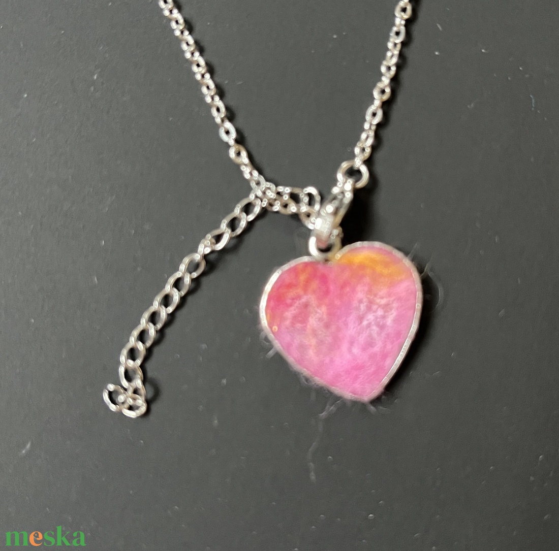 Gyapjú szív medál - ékszer - nyaklánc - medálos nyaklánc - Meska.hu