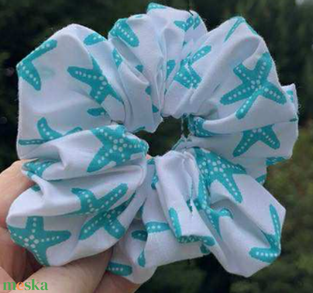 Nyári emlékek - scrunchie - ruha & divat - hajdísz & hajcsat - hajgumi - Meska.hu Nyári emlékek - scrunchie - ruha & divat - hajdísz & hajcsat - hajgumi - Meska.hu