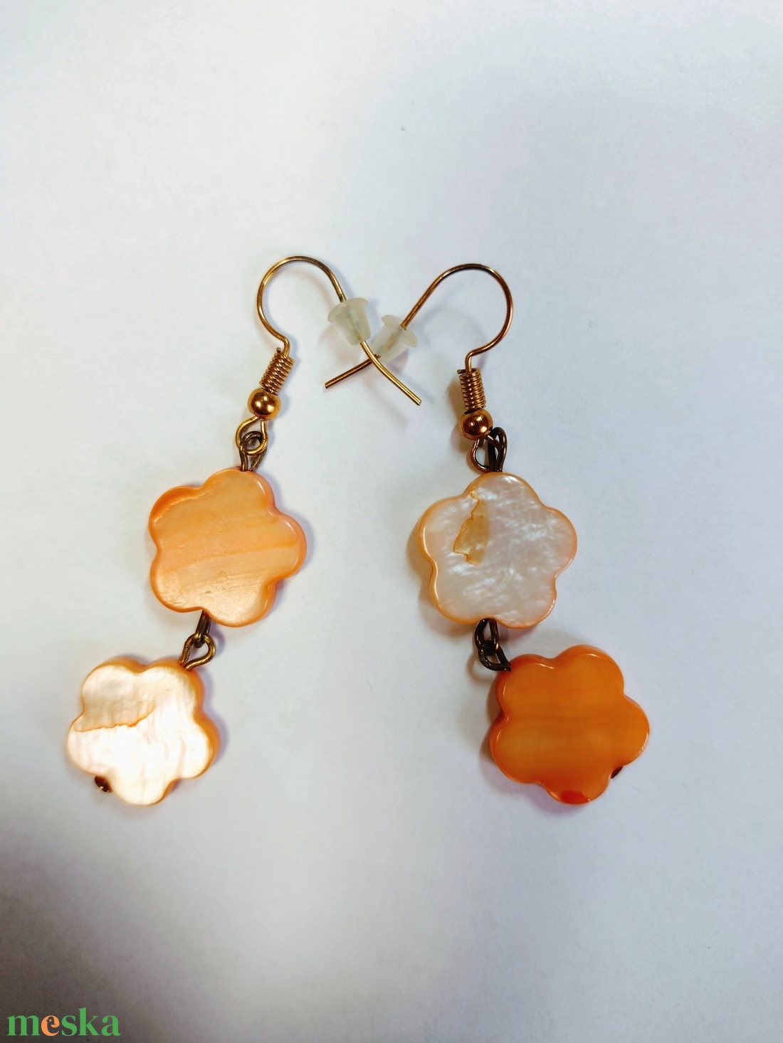 Narancsvirág kagylóhéj fülbevaló - ékszer - fülbevaló - lógó fülbevaló - Meska.hu