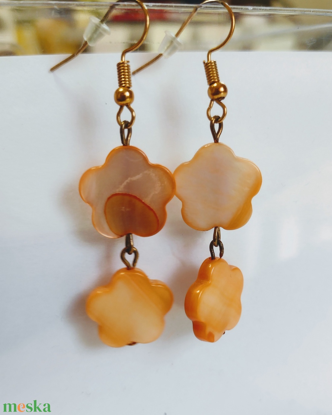 Narancsvirág kagylóhéj fülbevaló - ékszer - fülbevaló - lógó fülbevaló - Meska.hu
