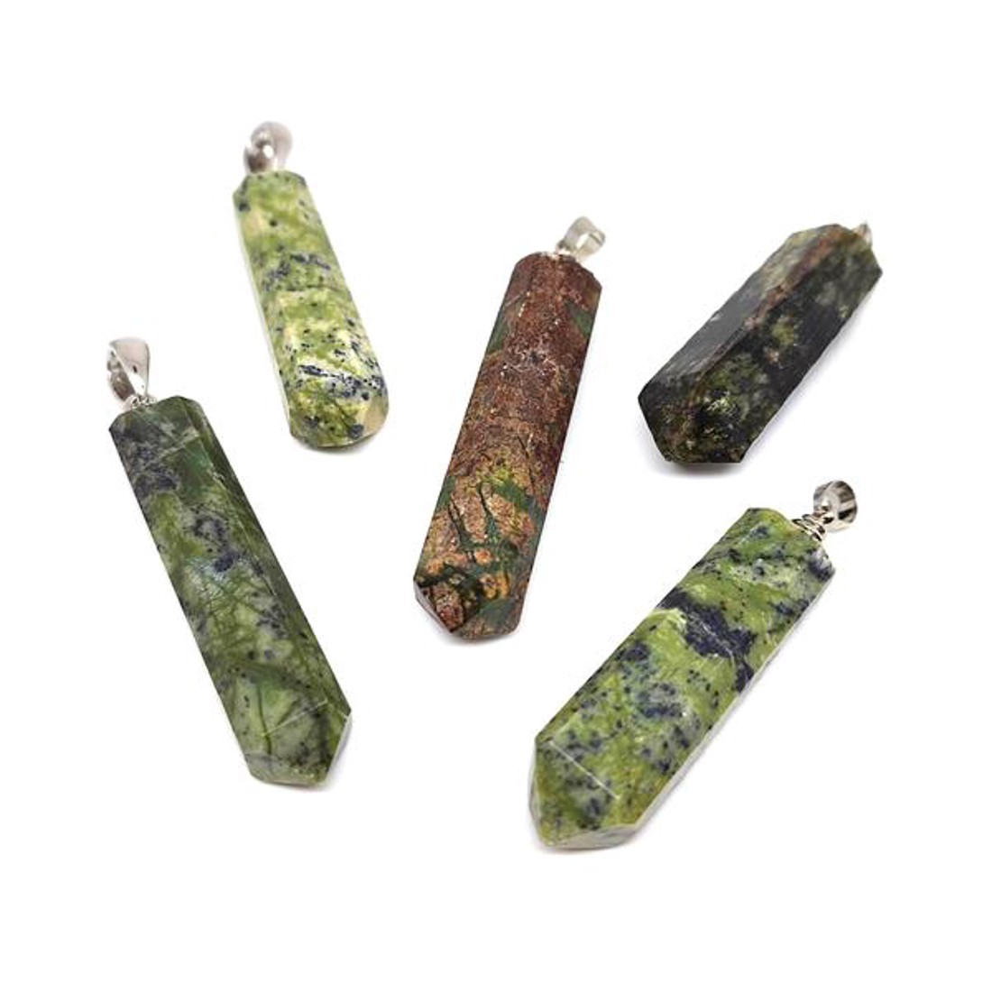 Csúcs medál Szerpentin jungle green 2,5-5cm - ékszer - nyaklánc - medál - Meska.hu