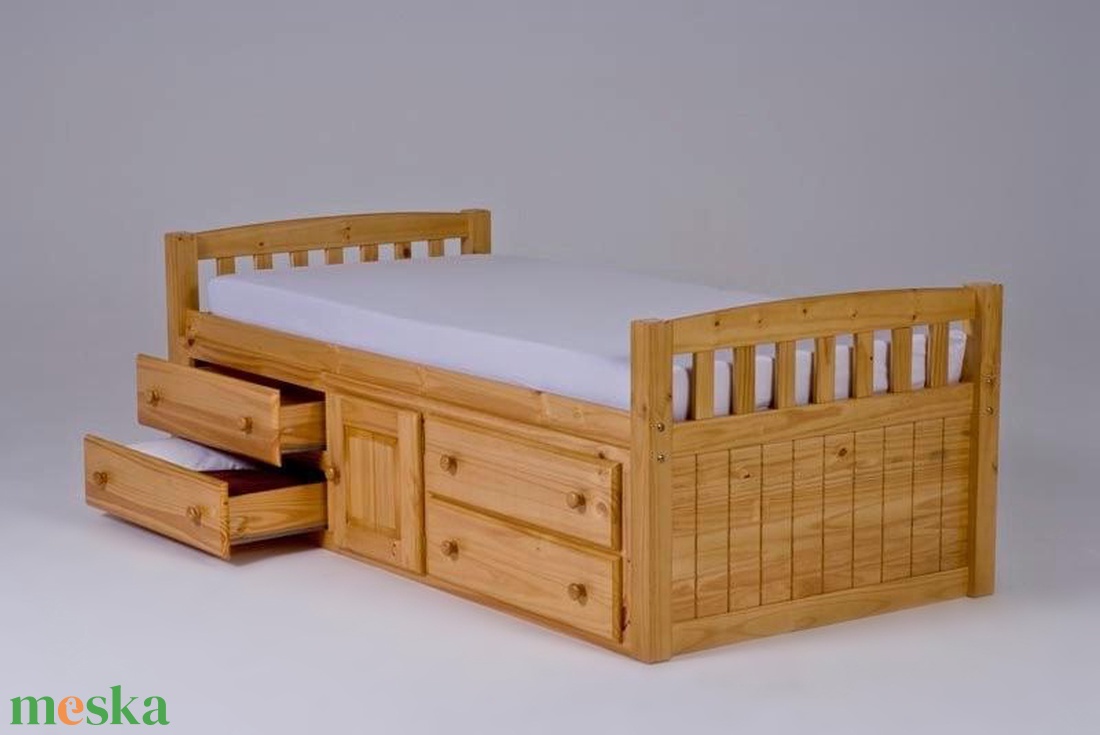 Gyerek fenyő ágy, 4db fiókkal, 1db nyitható szekrénnyel. - otthon & lakás - bútor - ágy - Meska.hu