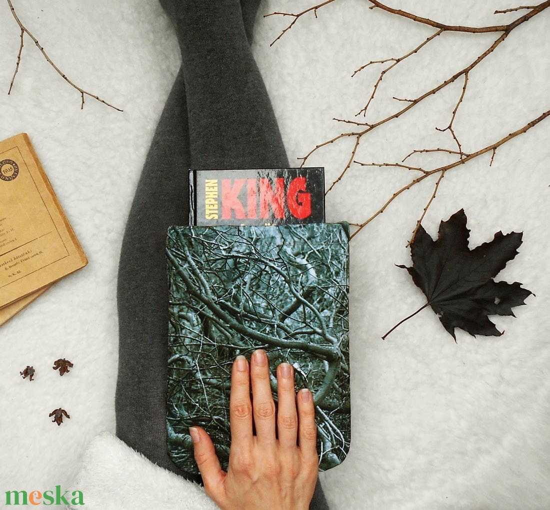 SÖTÉT ERDŐ - Könyv Védő Tok, Könyvölelő, Könyvvászon - VÁLASZHATÓ MÉRET! - táska & tok - ebook & tablet tok - Meska.hu SÖTÉT ERDŐ - Könyv Védő Tok, Könyvölelő, Könyvvászon - VÁLASZHATÓ MÉRET! - táska & tok - ebook & tablet tok - Meska.hu
