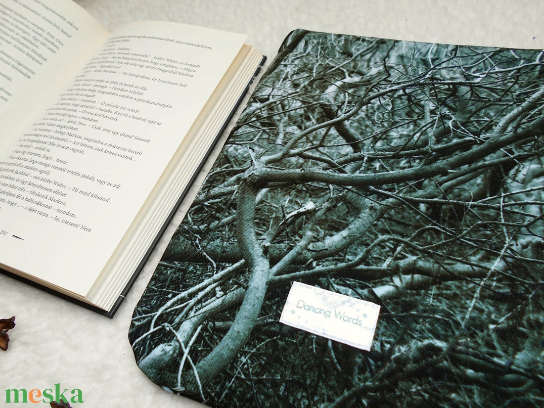 SÖTÉT ERDŐ - Könyv Védő Tok, Könyvölelő, Könyvvászon - VÁLASZHATÓ MÉRET! - táska & tok - ebook & tablet tok - Meska.hu SÖTÉT ERDŐ - Könyv Védő Tok, Könyvölelő, Könyvvászon - VÁLASZHATÓ MÉRET! - táska & tok - ebook & tablet tok - Meska.hu