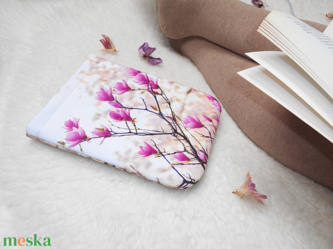 TULIPÁNFA - Mintás puha textil könyv védő tok, ajándék nőknek - VÁLASZTHATÓ MÉRET! - táska & tok - kézitáska & válltáska - belső rendező - Meska.hu TULIPÁNFA - Mintás puha textil könyv védő tok, ajándék nőknek - VÁLASZTHATÓ MÉRET! - táska & tok - kézitáska & válltáska - belső rendező - Meska.hu