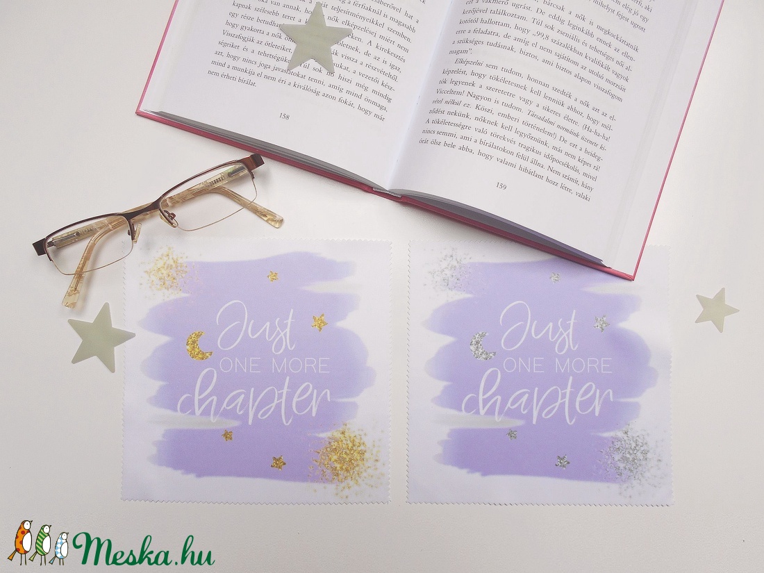 Csak még egy fejezetet - feliratos, mintás vastag anyagú mikroszálas törlőkendő szemüvegre, mobiltelefonra, tabletre -  - Meska.hu