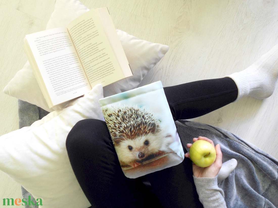 Egyedi Könyvölelő - Könyv Védő Tok - VÁLASZTHATÓ MÉRET! - otthon & életmód - papír, írószer - könyv- és füzetborító - Meska.hu