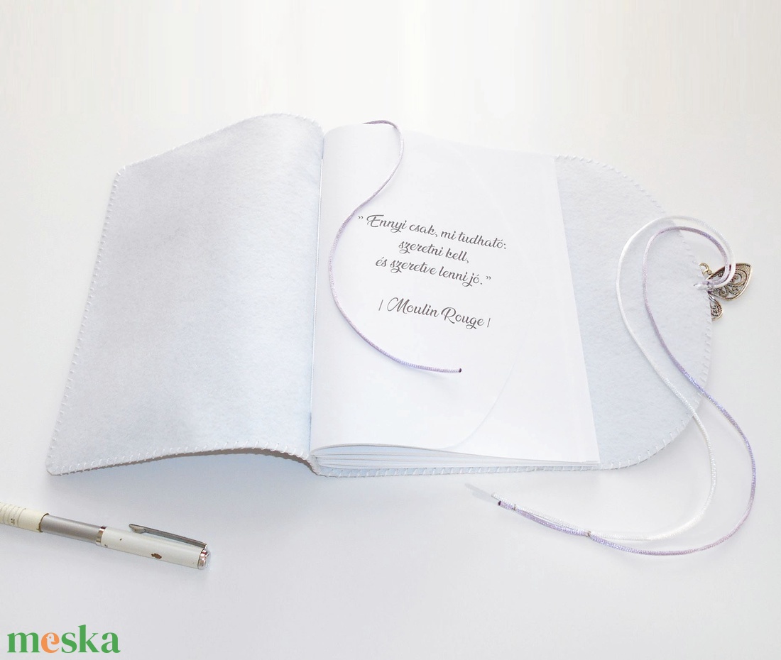 ' Pillangó ' Műbőr Napló / Journal A5 - Orgonalila - otthon & életmód - papír, írószer - jegyzetfüzet & napló - Meska.hu ' Pillangó ' Műbőr Napló / Journal A5 - Orgonalila - otthon & életmód - papír, írószer - jegyzetfüzet & napló - Meska.hu