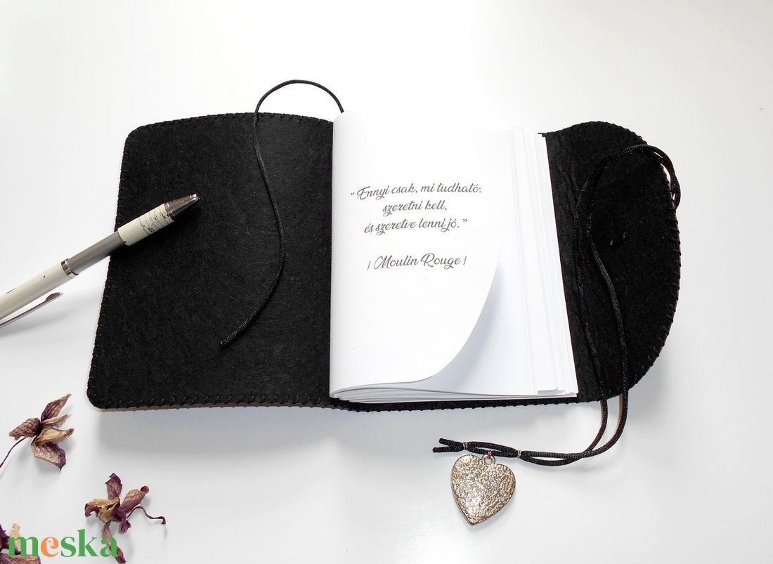 ' DARK LOVE ' Műbőr Napló / Journal A6 - otthon & életmód - papír, írószer - jegyzetfüzet & napló - Meska.hu ' DARK LOVE ' Műbőr Napló / Journal A6 - otthon & életmód - papír, írószer - jegyzetfüzet & napló - Meska.hu