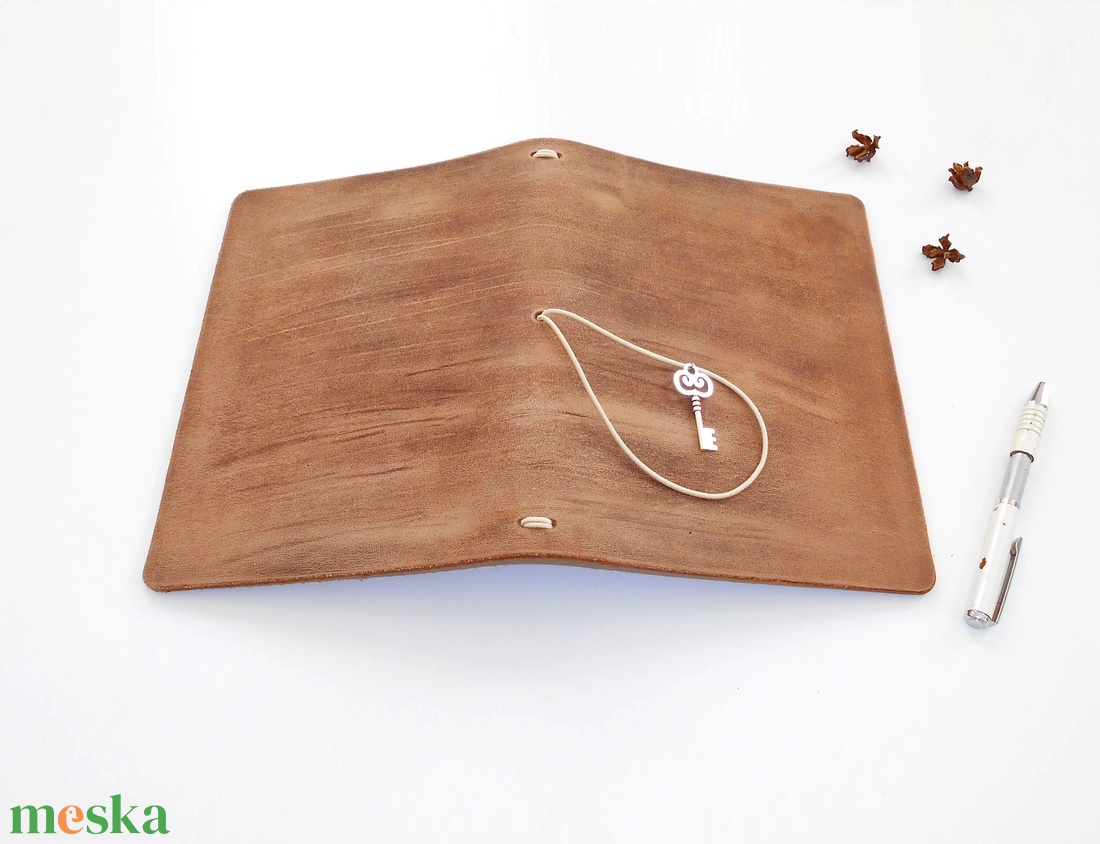 TITKOK KULCSA - Cserélhető füzetes valódi bőr borítású napló A5 méretben - A füzeteket nem tartalmazza a csomag - otthon & életmód - papír, írószer - jegyzetfüzet & napló - Meska.hu