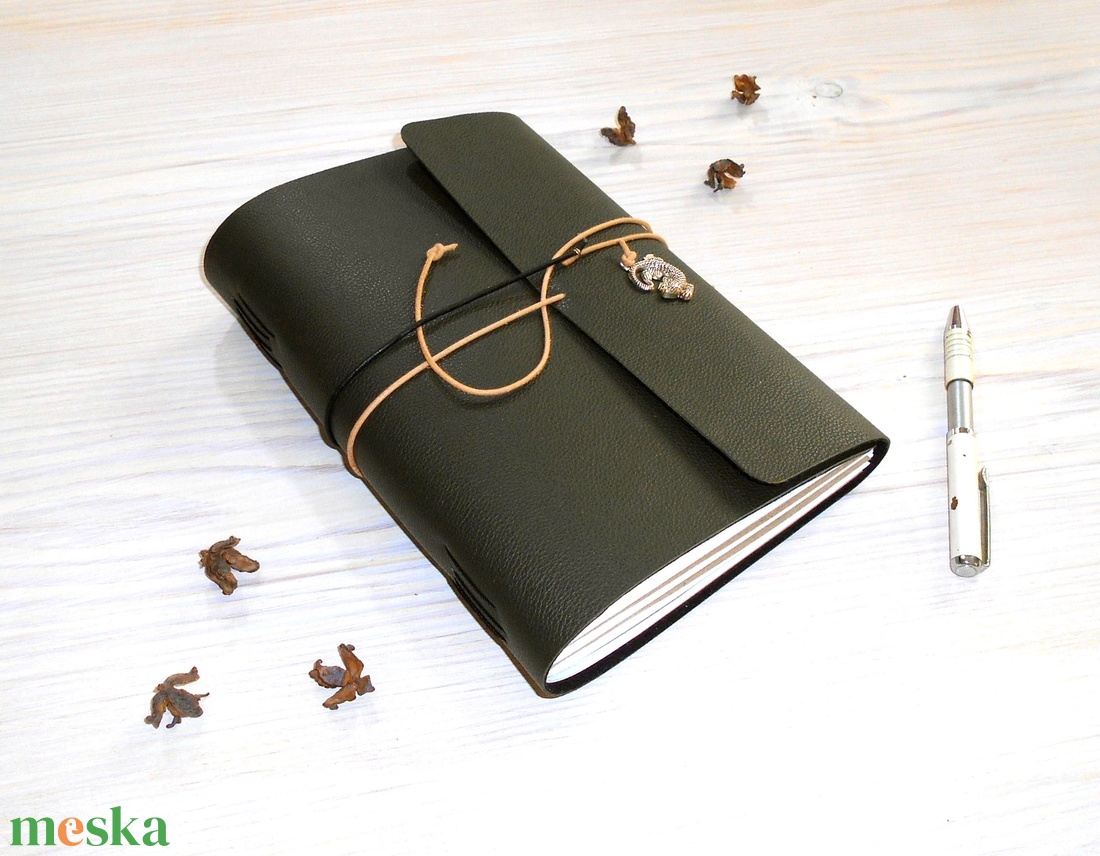 ERDŐ - Valódi bőr borítású napló A5 méretben - otthon & életmód - papír, írószer - jegyzetfüzet & napló - Meska.hu