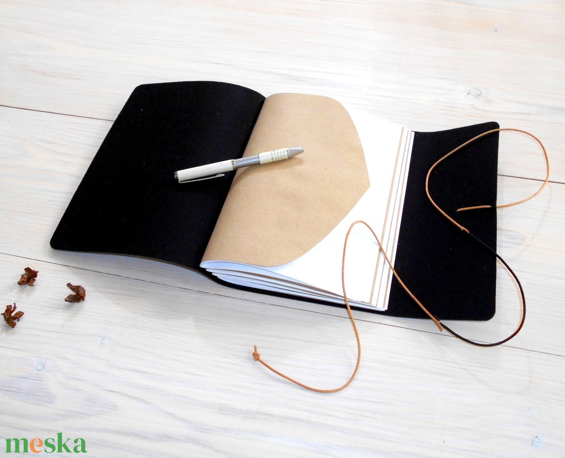 ERDŐ - Valódi bőr borítású napló A5 méretben - otthon & életmód - papír, írószer - jegyzetfüzet & napló - Meska.hu