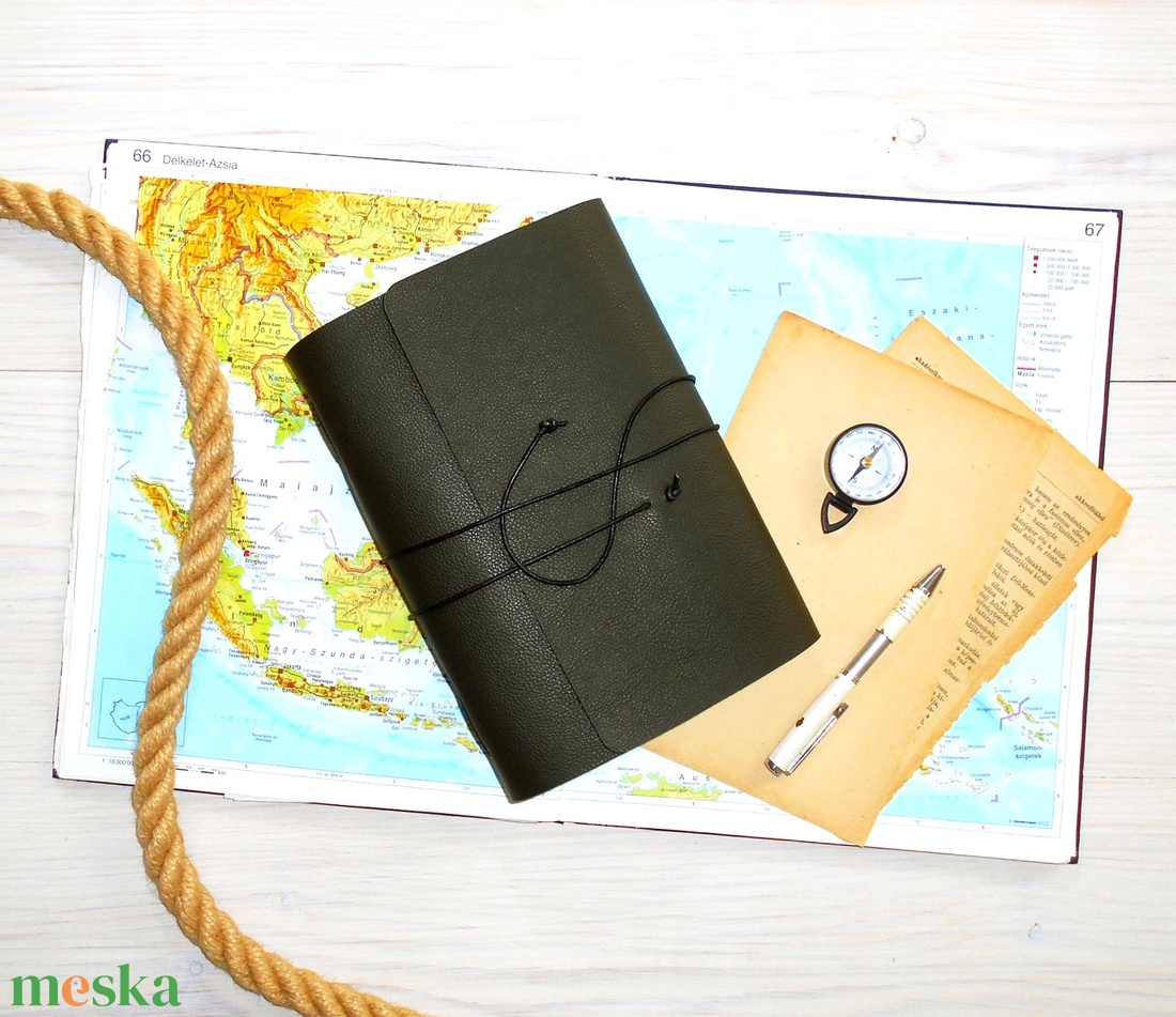 KALANDOR - Valódi bőr borítású kézműves napló A5 méretben - Iránytű motívummal - otthon & életmód - papír, írószer - jegyzetfüzet & napló - Meska.hu
