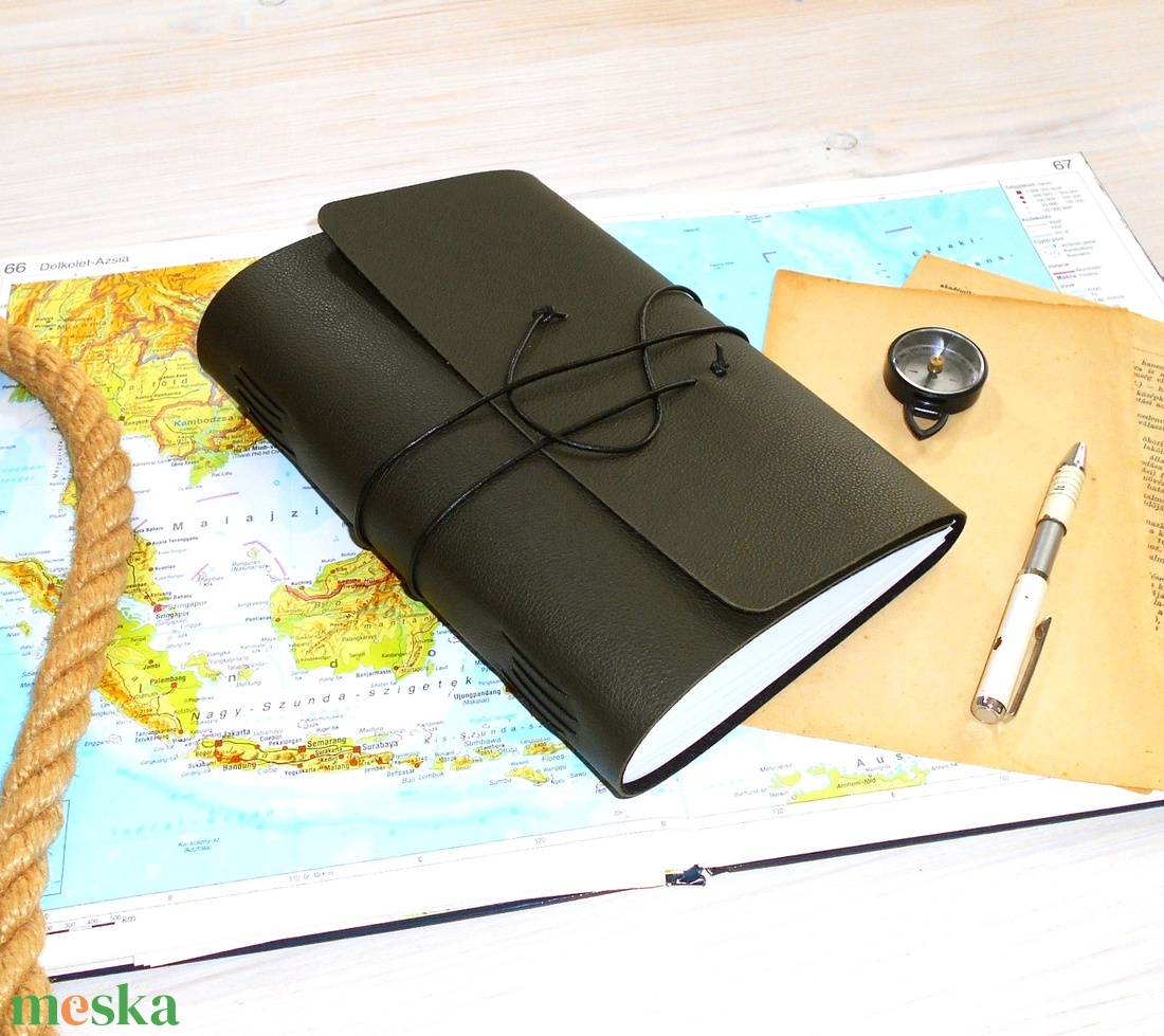 KALANDOR - Valódi bőr borítású kézműves napló A5 méretben - Iránytű motívummal - otthon & életmód - papír, írószer - jegyzetfüzet & napló - Meska.hu