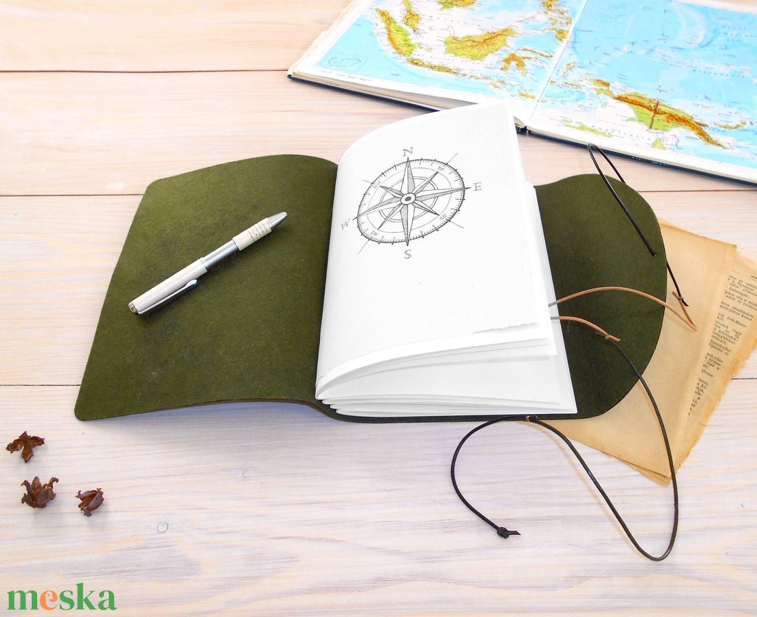 KALANDOR - Valódi bőr borítású kézműves napló A5 méretben - Iránytű motívummal - otthon & életmód - papír, írószer - jegyzetfüzet & napló - Meska.hu