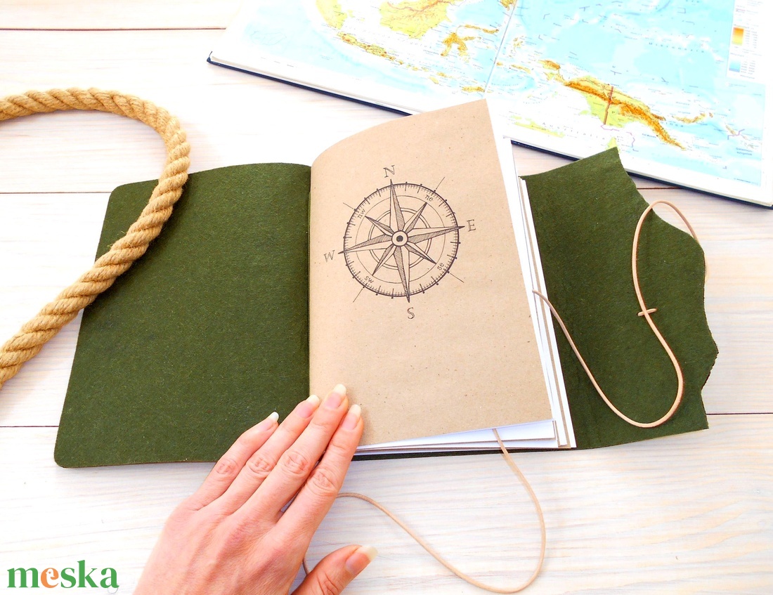 KALANDOR - Valódi bőr borítású kézműves napló A5 méretben - Iránytű motívummal - otthon & életmód - papír, írószer - jegyzetfüzet & napló - Meska.hu